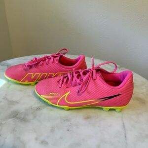 Youth Nike Kids' Vapor 15 Club FG/MG Soccer Cleats